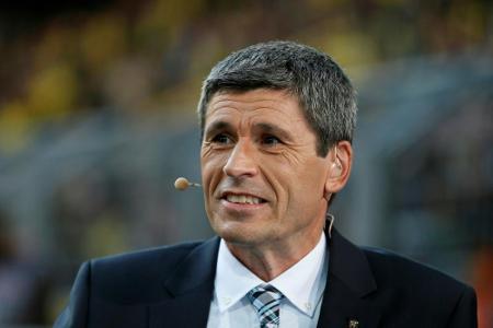 Ex-Weltschiedsrichter Merk kritisiert Auslegung der Handspielregel Ex-Weltschiedsrichter Merk kritisiert Auslegung der Handspielregel