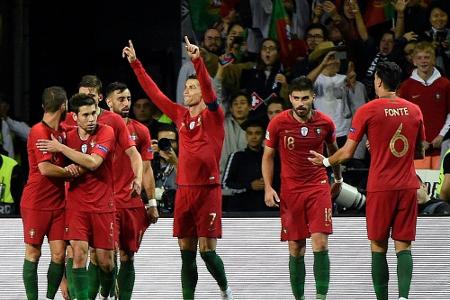 Trotz Videobeweis-Kuriosum: Dreierpacker Ronaldo schießt Portugal ins Nations-League-Finale Trotz Videobeweis-Kuriosum: Dreierpacker Ronaldo schießt Portugal ins Nations-League-Finale