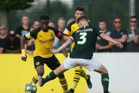 U17-Halbfinale: Moukoko beschert Dortmund hervorragende Ausgangsposition U17-Halbfinale: Moukoko beschert Dortmund hervorragende Ausgangsposition