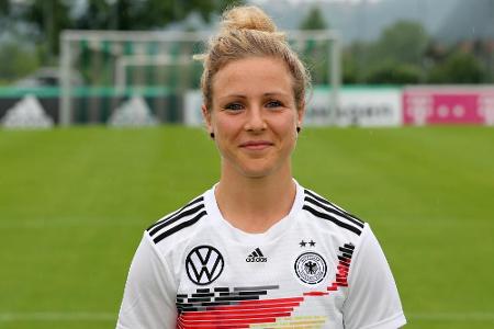 Huth steigt nach Vorsichtsmaßnahme ins WM-Training ein - Marozsan pausiert Huth steigt nach Vorsichtsmaßnahme ins WM-Training ein - Marozsan pausiert