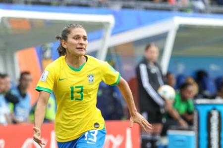 1. FFC Frankfurt holt Brasilianerin Santos 1. FFC Frankfurt holt Brasilianerin Santos
