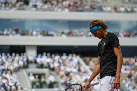 Zverev im Viertelfinale an Djokovic gescheitert Zverev im Viertelfinale an Djokovic gescheitert