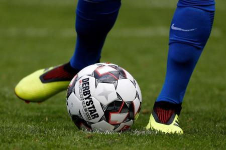 DFB/DFL-Schreiben: Jährlicher Hirntest für Bundesliga-Profis DFB/DFL-Schreiben: Jährlicher Hirntest für Bundesliga-Profis