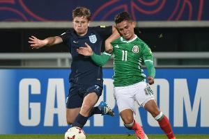 Schalke leiht Everton-Verteidiger Kenny aus