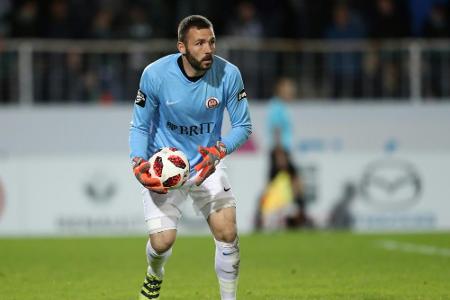 Hansa Rostock holt Torhüter Kolke aus Wiesbaden Hansa Rostock holt Torhüter Kolke aus Wiesbaden