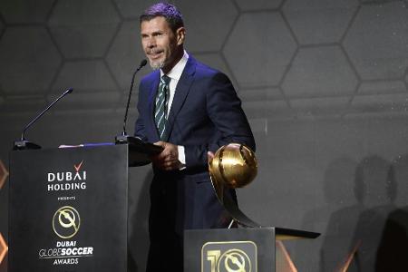 Boban und Maldini verstärken die Führungscrew des AC Mailand Boban und Maldini verstärken die Führungscrew des AC Mailand