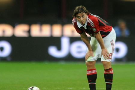 Ex-Nationalspieler Montolivo trennt sich im Streit von AC Milan Ex-Nationalspieler Montolivo trennt sich im Streit von AC Milan