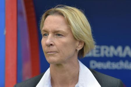 Nach Viertelfinal-Aus: Voss-Tecklenburg kündigt Nach Viertelfinal-Aus: Voss-Tecklenburg kündigt