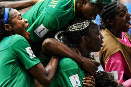 Frauen-WM: Kamerun im Achtelfinale, Niederlande als Gruppensieger gegen Japan Frauen-WM: Kamerun im Achtelfinale, Niederlande als Gruppensieger gegen Japan