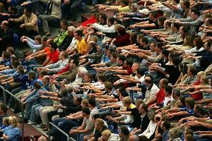 Vizemeister Kiel feiert Double mit Tausenden Fans
