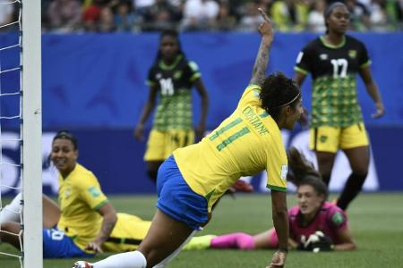 WM in Frankreich: Siege für England und Brasilien, Australien patzt WM in Frankreich: Siege für England und Brasilien, Australien patzt