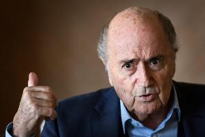 Blatter nimmt Platini in Schutz: "Ganz sicher kein Krimineller"