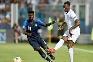 ManUnited verpflichtet Abwehrspieler Wan-Bissaka für 55 Mio. Euro