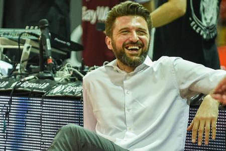 Fans feiern Basketballmeister Bayern auf dem Nockherberg Fans feiern Basketballmeister Bayern auf dem Nockherberg