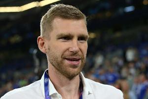 DAZN verlängert mit Experte Mertesacker