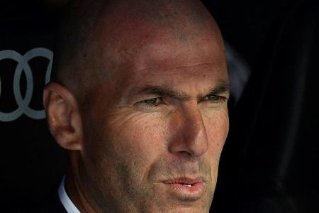 Real-Trainer Zidane trauert um verstorbenen Bruder Real-Trainer Zidane trauert um verstorbenen Bruder