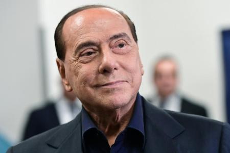 Berlusconi startet Kampagne gegen Abriss des San-Siro-Stadions Berlusconi startet Kampagne gegen Abriss des San-Siro-Stadions