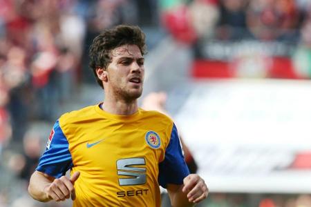 3. Liga: Braunschweig bleibt Spitzenreiter - FCI-Co-Trainer sieht Rot 3. Liga: Braunschweig bleibt Spitzenreiter - FCI-Co-Trainer sieht Rot