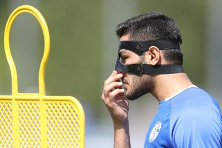 Mehrere Wochen Zwangspause für Schalke-Zugang Kabak Mehrere Wochen Zwangspause für Schalke-Zugang Kabak
