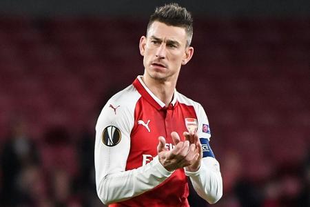 Arsenal-Kapitän Koscielny verweigert Testspielreise in die USA Arsenal-Kapitän Koscielny verweigert Testspielreise in die USA