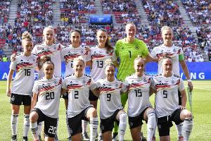 DFB-Fußballerinnen bleiben Weltranglistenzweite