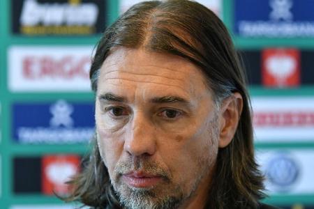 Quoten für ersten Trainerwechsel: FCA-Coach Schmidt auf heißem Stuhl Quoten für ersten Trainerwechsel: FCA-Coach Schmidt auf heißem Stuhl