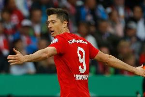 "Noch drei neue Spieler": Lewandowski erhöht Transfer-Druck