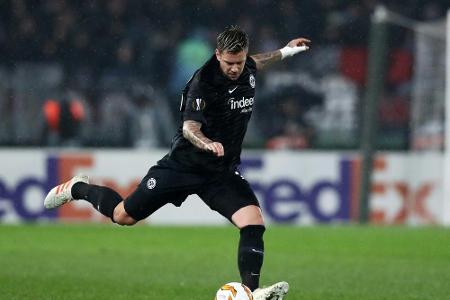 Eintracht fühlt mit verletztem Russ: Eintracht fühlt mit verletztem Russ: