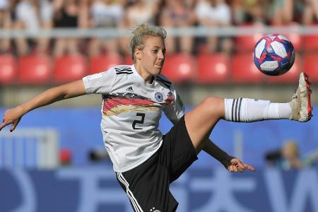 Nationalspielerin Simon wechselt von Lyon nach München Nationalspielerin Simon wechselt von Lyon nach München