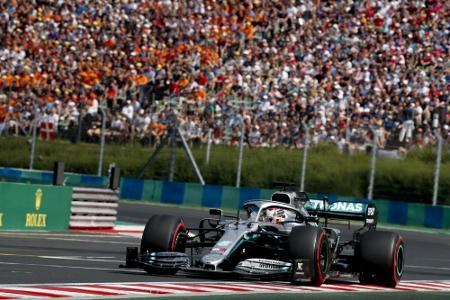 Hamilton gewinnt in Budapest vor Verstappen Hamilton gewinnt in Budapest vor Verstappen