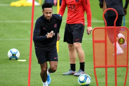 Neymar trainiert bei PSG - Medien berichten über Einigung mit Barca Neymar trainiert bei PSG - Medien berichten über Einigung mit Barca
