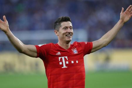 FC Bayern: Lewandowski verlängert bis 2023 FC Bayern: Lewandowski verlängert bis 2023