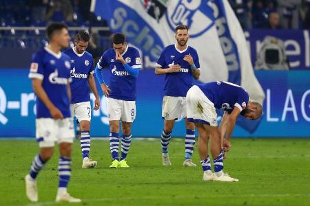 ... Das Heimspiel gegen Werder Bremen verlieren die Knappen sang- und klanglos mit 0:2. Danach folgen bis zur Winterpause nu...