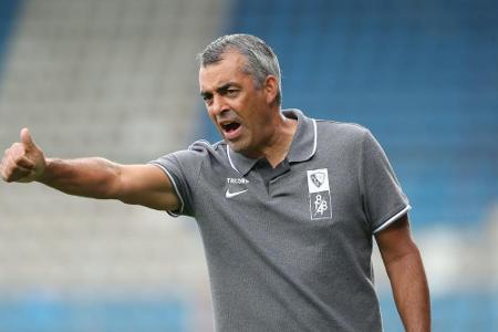 2. Liga: Dutt weiter als Trainer in Bochum im Amt 2. Liga: Dutt weiter als Trainer in Bochum im Amt