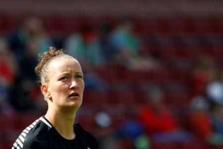 Nach Schulter-OP: Nationaltorhüterin Schult hofft auf Comeback in diesem Jahr Nach Schulter-OP: Nationaltorhüterin Schult hofft auf Comeback in diesem Jahr