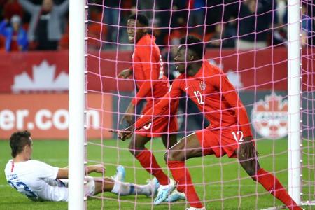 Davies führt Kanada zum ersten Sieg über USA seit 34 Jahren Davies führt Kanada zum ersten Sieg über USA seit 34 Jahren