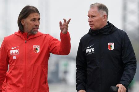Augsburgs Manager Reuter stärkt Trainer Schmidt den Rücken Augsburgs Manager Reuter stärkt Trainer Schmidt den Rücken