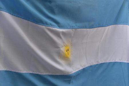 Argentinischer Fußballer stirbt nach Sturz aus dem sechsten Stock Argentinischer Fußballer stirbt nach Sturz aus dem sechsten Stock