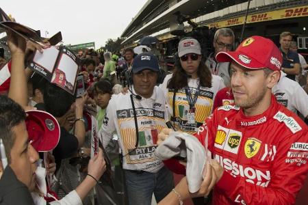 Vettel bereit zum Gratulieren: Vettel bereit zum Gratulieren: