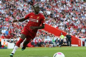 Liverpool bleibt Tabellenführer, Mane mit Doppelpack