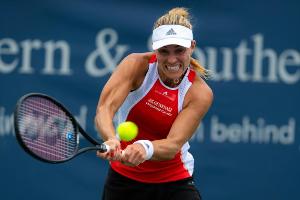 Kerber scheitert im Halbfinale - Osaka triumphiert in ihrer Heimat