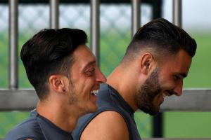 Überfall auf Özil und Kolasinac: Zwei mutmaßliche Täter angeklagt