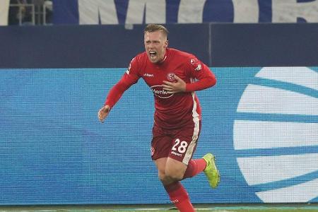 Vor schwerem Adventsprogramm: Hennings sichert Düsseldorf einen Punkt Vor schwerem Adventsprogramm: Hennings sichert Düsseldorf einen Punkt
