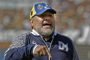 Maradonas Schiri-Schelte: "Sieht weniger als Andrea Bocelli"