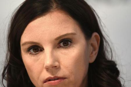 Teresa Enke stellt neues Projekt vor: Wie könnte sich Robert Enke gefühlt haben? Teresa Enke stellt neues Projekt vor: Wie könnte sich Robert Enke gefühlt haben?