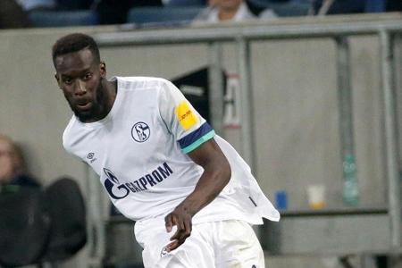 Schalke: Sane mit Knieverletzung ausgewechselt Schalke: Sane mit Knieverletzung ausgewechselt
