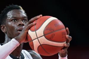 Erster Erfolg bei der WM: Basketballer holen Pflichtsieg gegen Jordanien