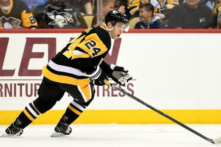 NHL: Kahun triumphiert gegen sein Ex-Team NHL: Kahun triumphiert gegen sein Ex-Team