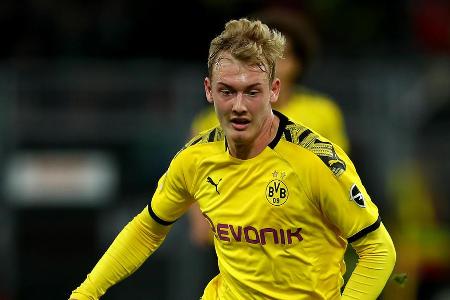 Auf der Reus-Position im offensiven Mittelfeld strahlte der Neuzugang zunächst viel Selbstvertrauen aus. Spielte aus den Zen...