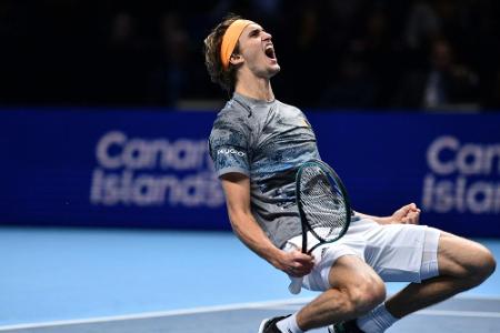 Zverev nach Sieg gegen Medwedew im Halbfinale Zverev nach Sieg gegen Medwedew im Halbfinale